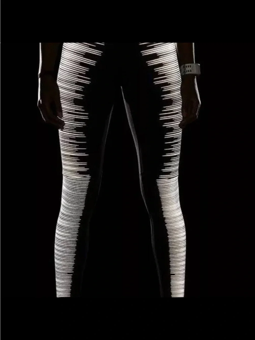 NWT NIKE Reflective Running Leggings